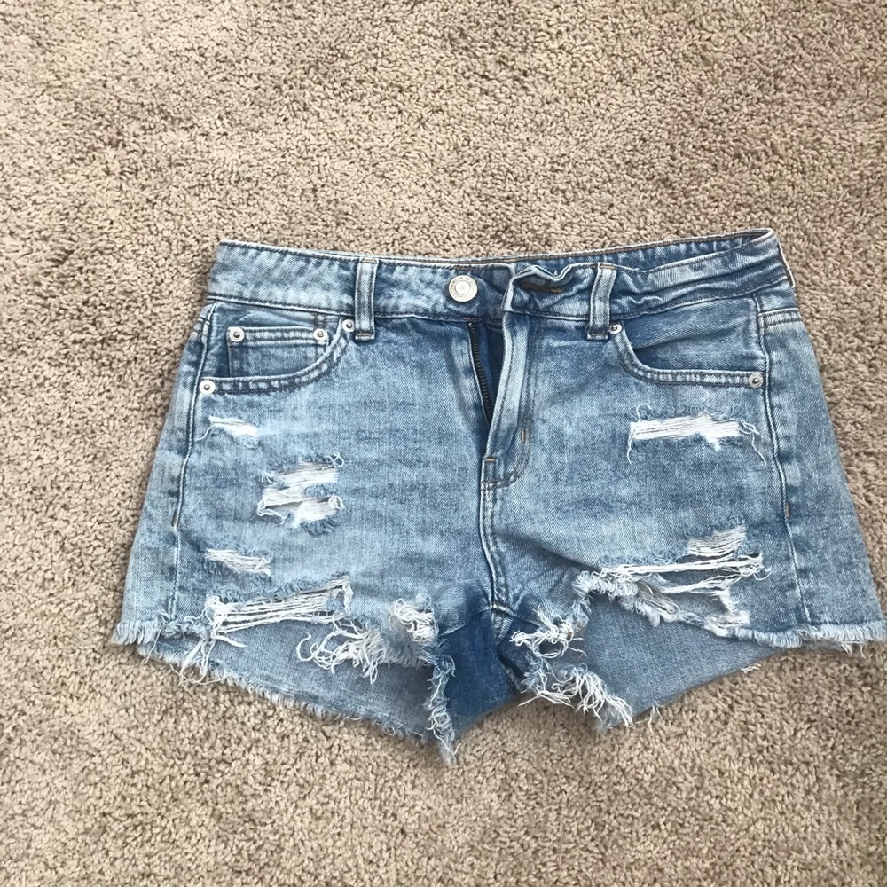 American Egale boyfriend jean shorts with rips